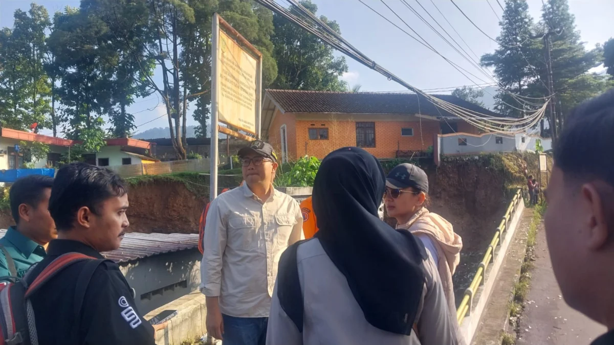 Sastra Winara Minta PUPR Bangun Jembatan Bailey / Sandika Fadilah