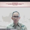 Ketua Dewan Komsioner OJK Mahendra Siregar dalam konferensi pers Hasil Rapat Dewan Komisioner OJK. (foto/ANTARA)