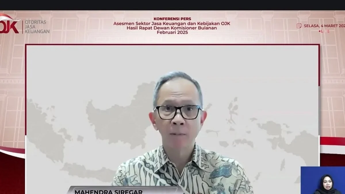 Di Tengah Tantangan Ekonomi, OJK Sebut Stabilitas SJK Tetap Terjaga Ketua Dewan Komsioner OJK Mahendra Siregar dalam konferensi pers Hasil Rapat Dewan Komisioner OJK. (foto/ANTARA)
