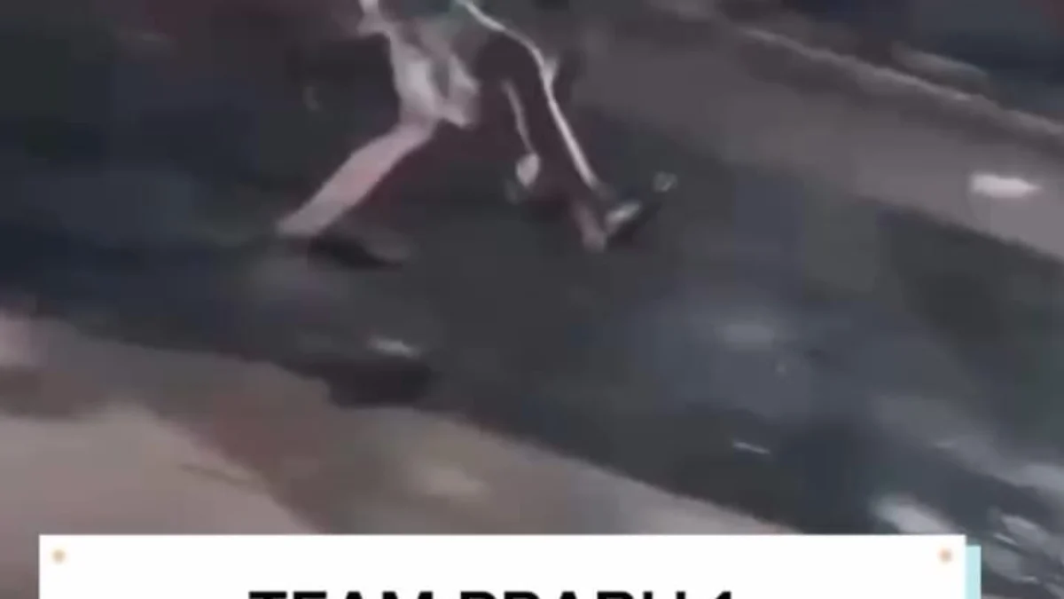 Ist. Tangkap layar aksi tawuran dua kelompok remaja di Cicadas kota bandung. Istimewa.
