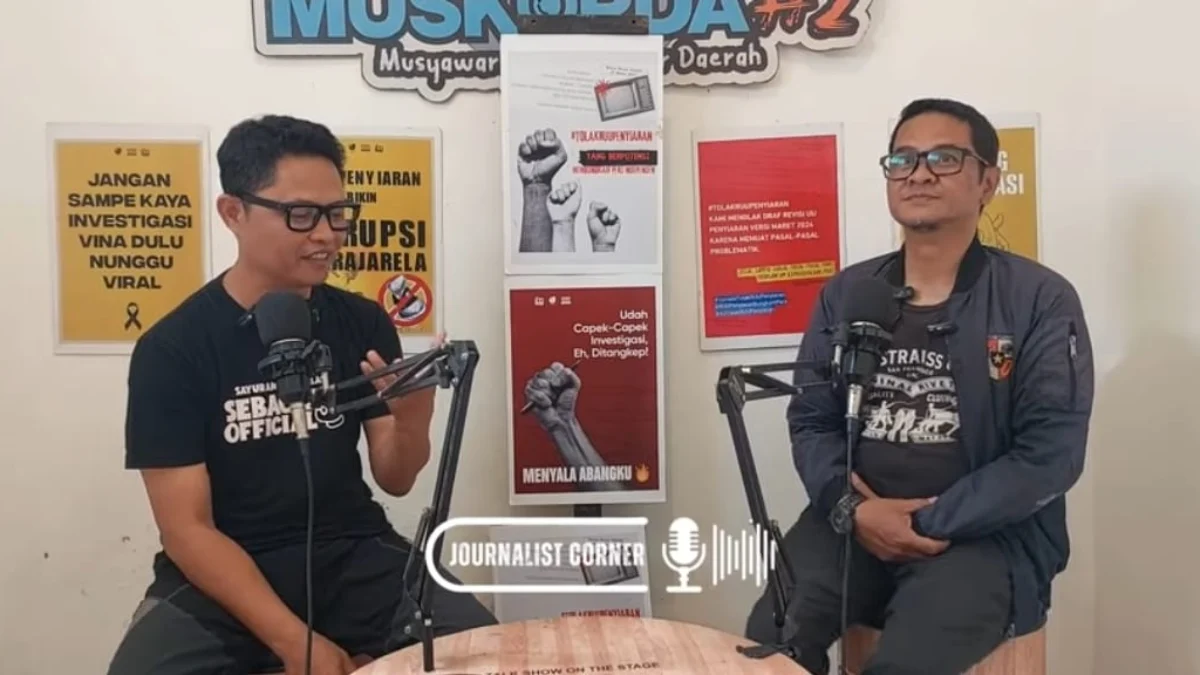 Ketua DPC Hanura Kabupaten Ciamis Ivan Rifai (kanan) dalam acara poadcats bersama IJTI Galuh Raya, belum lama ini. (foto: tangkapan layar Yotube Jurnalis Corner)
