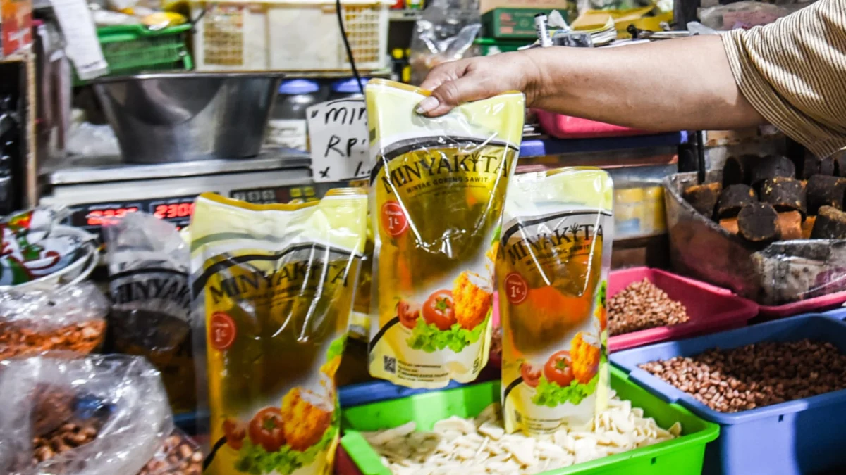 Lakukan Uji Sampel, Pemkot Bandung Belum Temukan Minyakita Kurang dari Takaran Foto ilustrasi : Pemkot Bandung belum temukan Minyakita kurang dari takaran. (Dimas / JE)