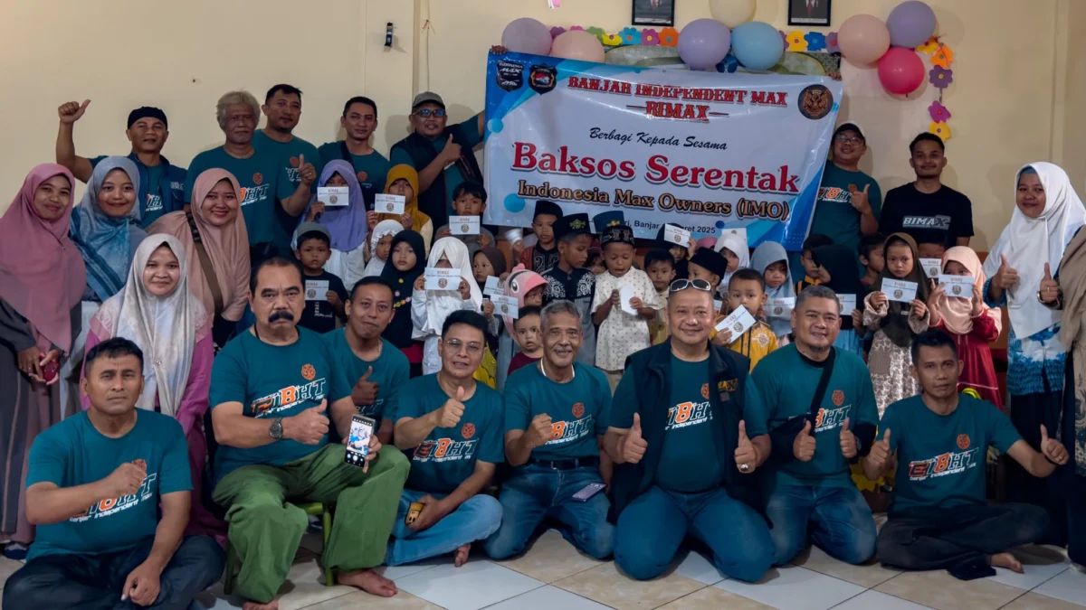 Kegiatan Baksos yang dihadiri oleh pengurus dan anggota Bimax, perwakilan Yayasan Ibnu Sina serta anak yatim
