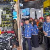 Sidak Wali kota Cimahi, Ngatiyana pada Kios-kios Umkm di Depan Gedung DPRD Kota Cimahi/Firman Satria/Jabar Ekspres/