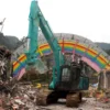Proses pembongkaran wahana wisata di Puncak Bogor