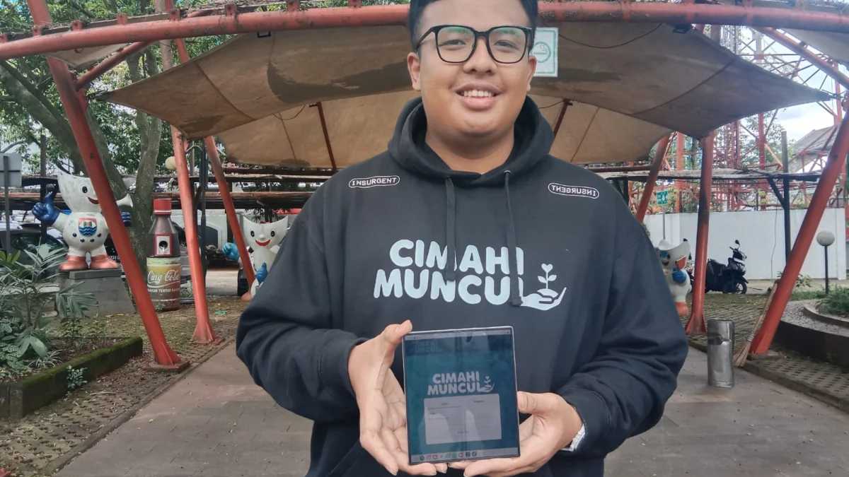 Inisiator Cimahi Muncul, Raden Raka Menunjukkan Platform Cimahi Muncul (Mong)