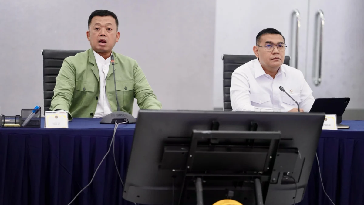 Menteri ATR/Kepala BPN Instruksikan Satker di Daerah untuk Lakukan Peninjauan Sekitar DAS sebagai Langkah Preventif Banjir Menteri ATR/Kepala BPN Instruksikan Satker di Daerah untuk Lakukan Peninjauan Sekitar DAS sebagai Langkah Preventif Banjir