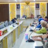 Suasana audiensi antara warga Arcamanik Endah dengan Komisi V DPRD Provinsi Jawa Barat di Kantor Komisi V, Kota Bandung, Kamis (20/3). Foto: Dimas Rachmatsyah / Jabar Ekspres