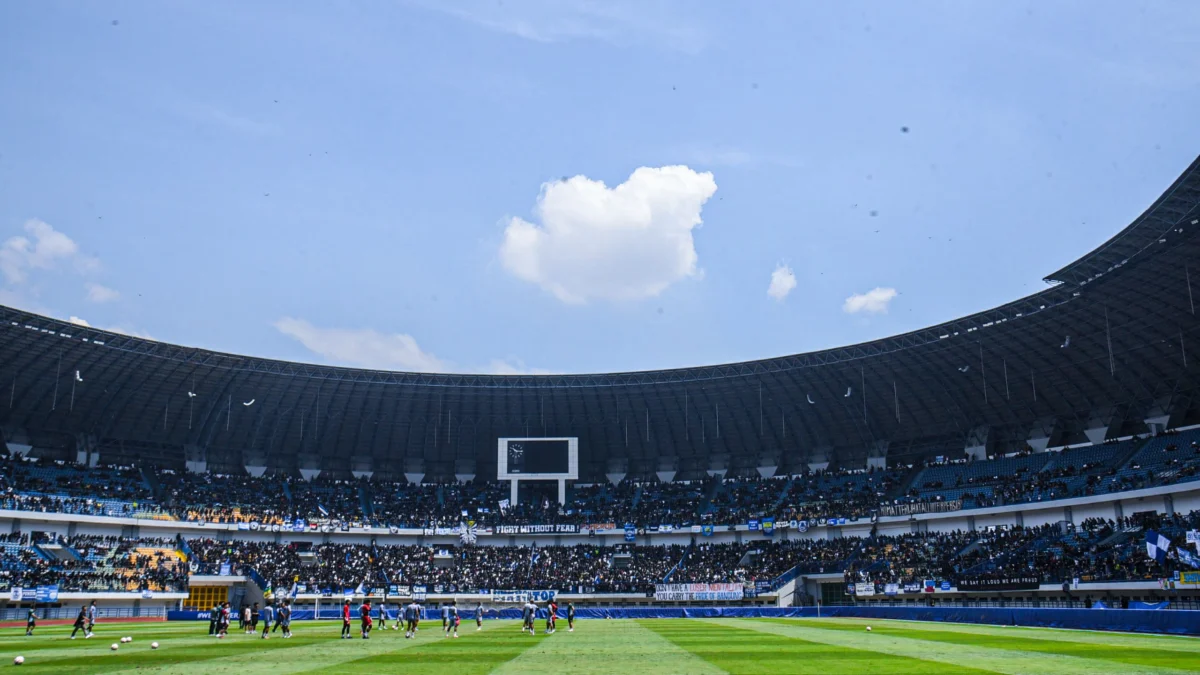 Target Besar Pemkot Bandung: Episentrum Sepakbola Nasional Suasana Stadion Gelora Bandung Lautan Api (GBLA) di Kota Bandung beberapa waktu lalu. Foto: Dimas Rachmatsyah / Jabar Ekspres