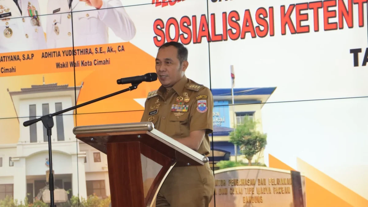 Wali Kota Cimahi, Ngatiyana saat Sosialisasi Gempur Rokok Ilegal (Mong)