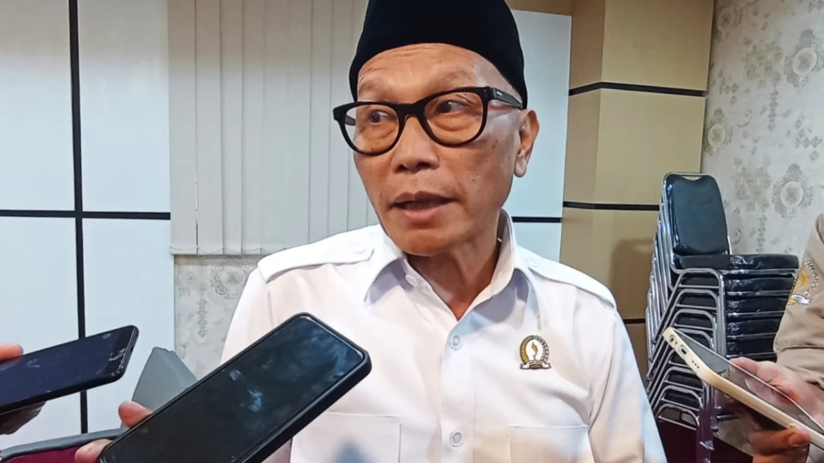 Ketua Dewan Apresiasi Pemutihan Pajak Pemprov Jabar Ketua DPRD Jabar Buky Wibawa saat menyampaikan dukungan program pemutihan pajak.