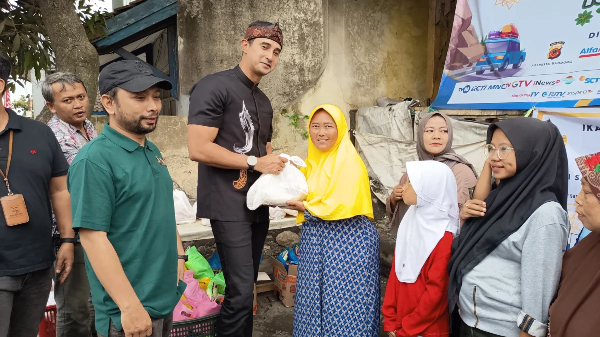 Sinergi untuk Masyarakat: IJTI, Polresta Bandung, dan Ali Syakieb Gelar Aksi Berbagi di Nagreg