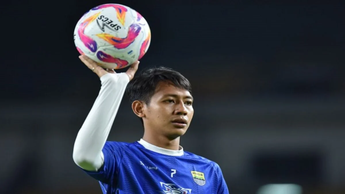 Persib Siap Bangkit Hadapi Persik Kediri, Beckham Masih Diragukan Tampil Beckham Putra diragukan tampil kontra Persik Kediri/Foto: Dok Persib/