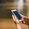 Ilustrasi masyarakat saat mengakses platform digital investasi. (Pixabay)
