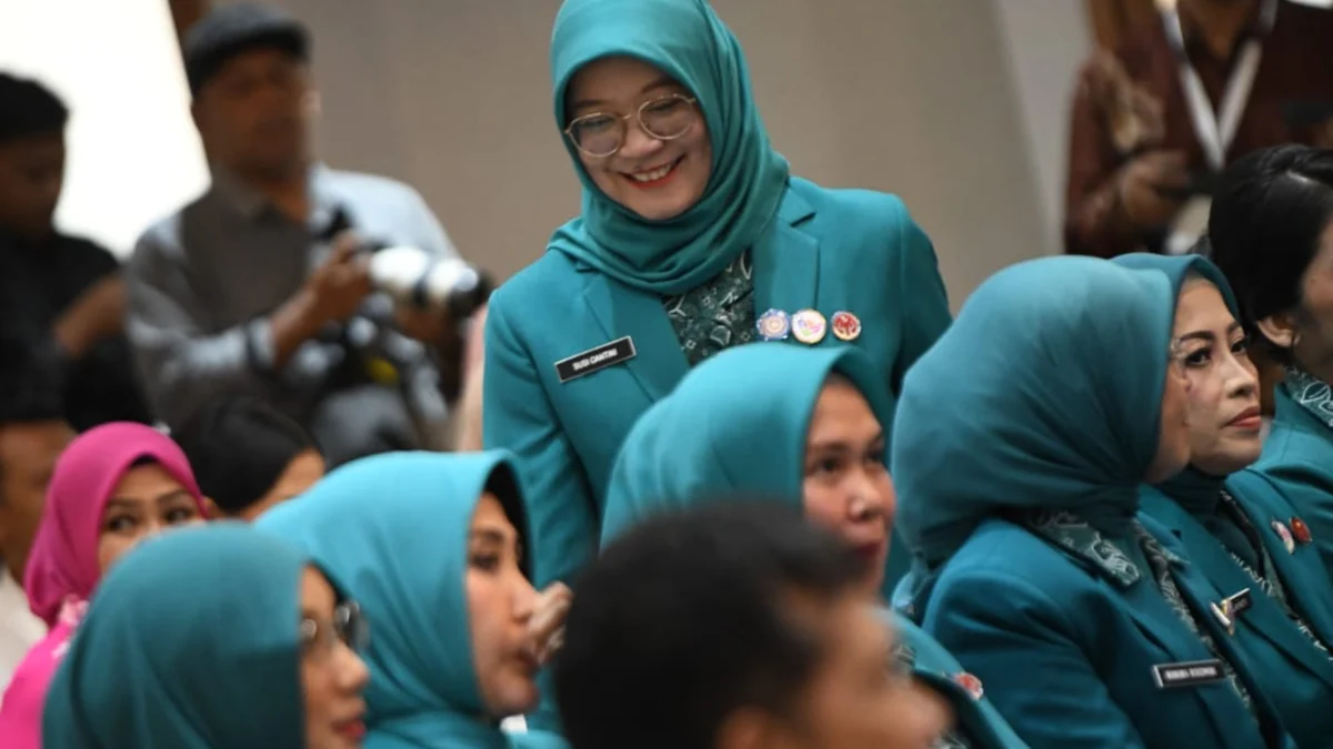 Susi Gantini Resmi Kembali Jadi Ketua TP PKK Sumedang Susi Gantini Resmi Kembali Jadi Ketua TP PKK Sumedang