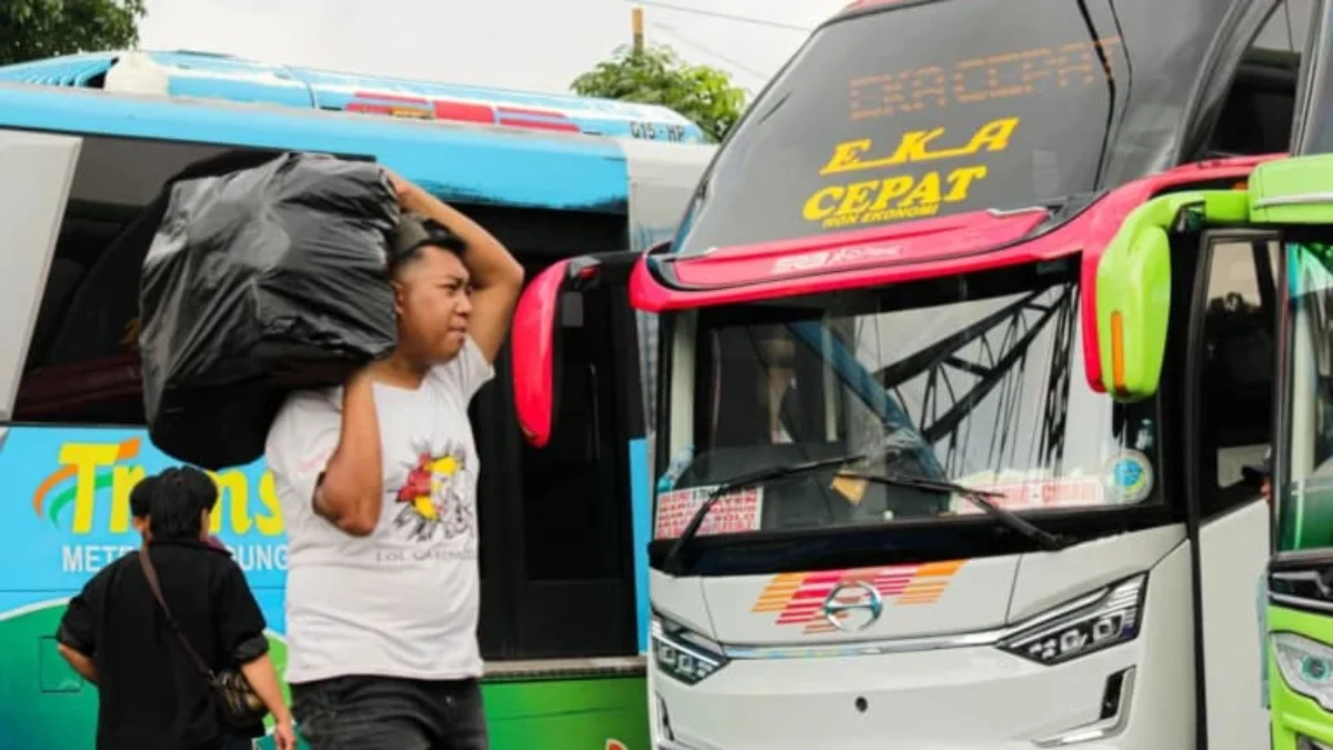 Ist. Suasana saat momen mudik lebaran idul Fitri tahun kemarin di terminal cicaheum kota bandung. Dok. Jabar Ekspres
