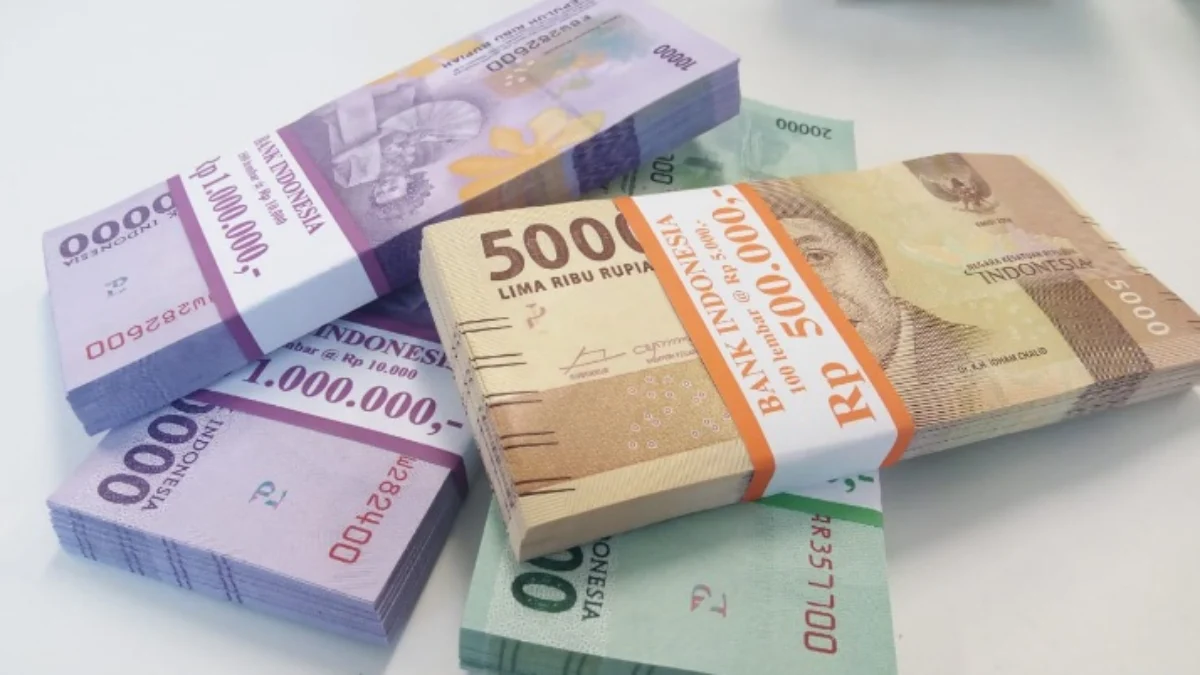 Cara tukar uang baru diberbagai Bank, dari BCA, Mandiri,BNI dan BRI.