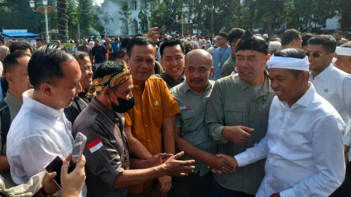 Gubernur Jabar Dedi Mulyadi saat halal bi halal di Gedung Sate, Selasa (8/4)