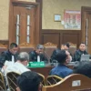 Tiga hakim yang memberikan Vonis Bebas terhadap kasus Ronald Tannur saat pembacaan Pleidoi di Pengadilan Tipikor, Jakarta, Selasa (29/4). (foto/ANTARA)
