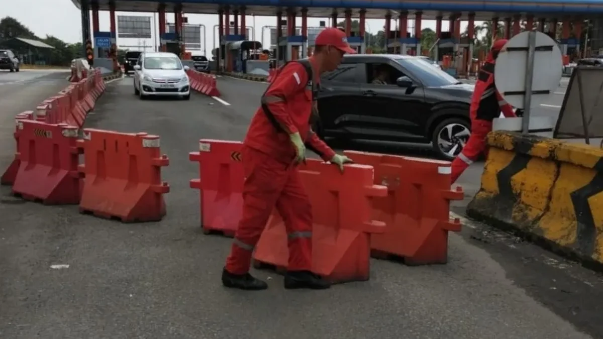 Rekayasa lalu lintas contraflow di Tol Jagorawi arah Puncak, Bogor dihentikan. (Foto/ANTARA)