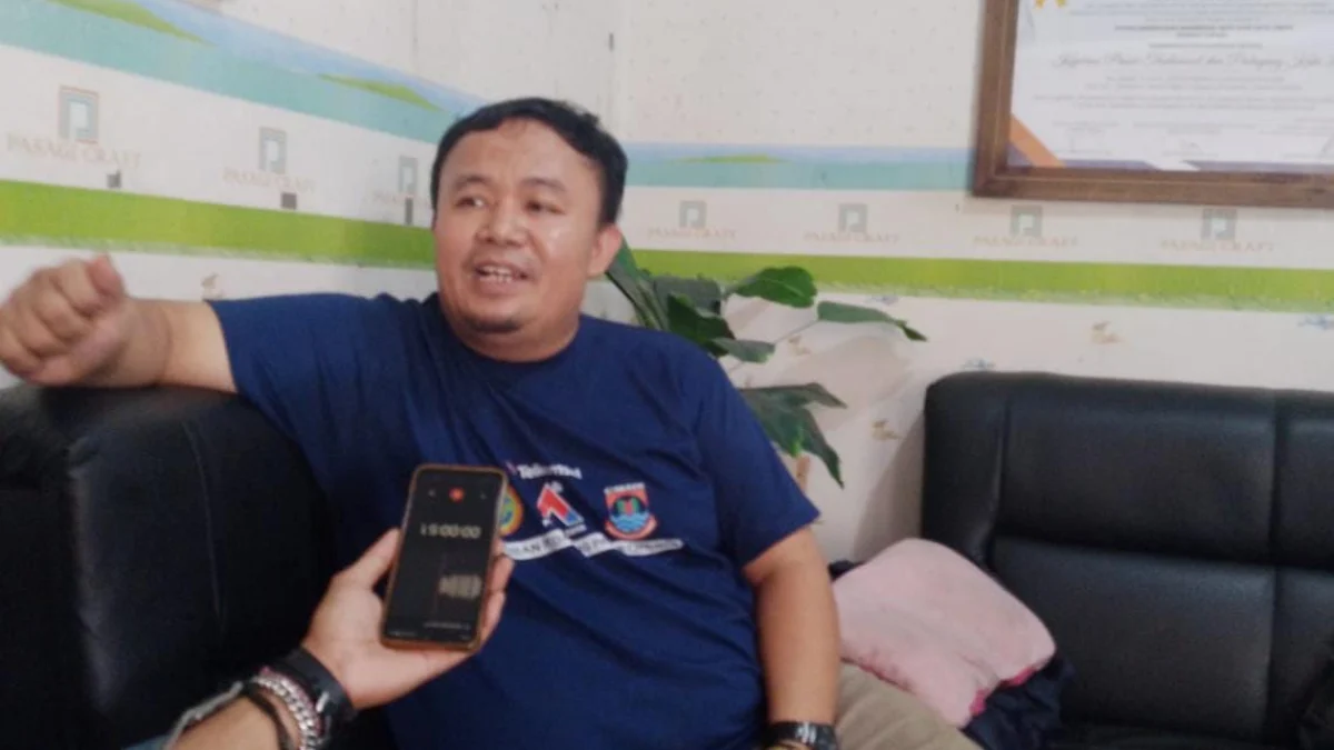 Ketua Paguyuban Pasar Cimindi sekaligus Ketua IKM Pasar Cimindi, Asep Rohendi alias Jefri Harapkan Pemkot Tidak Kaku pada Aturan (Mong)