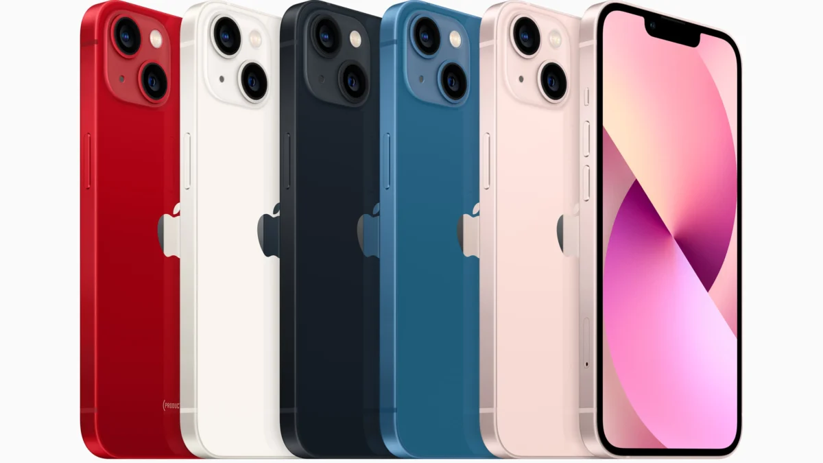 iPhone 13.