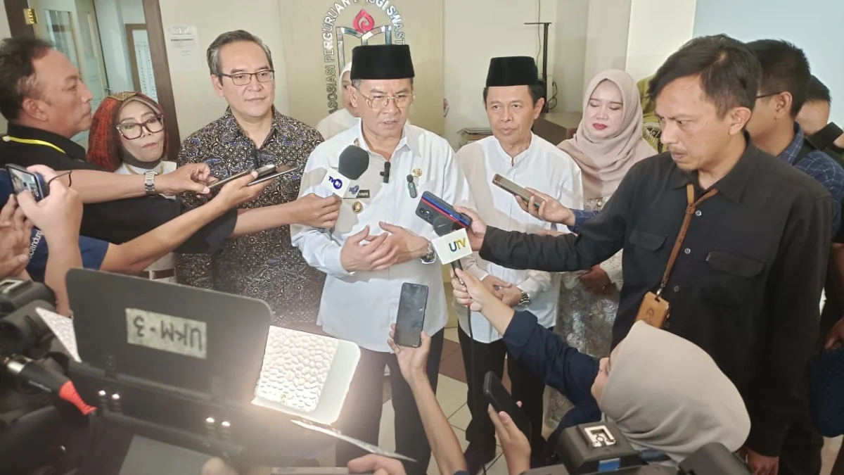 Perluas PTS di Daerah, APTISI Jabar Perkuat Kolaborasi dengan Pemprov Wakil Gubernur Jabar, Erwan Setiawan, menginginkan pemerataan Perguruan Tinggi Swasta (PTS) di daerah kabupaten mauan swasta di Jabar, Kamis, 17 April 2025.