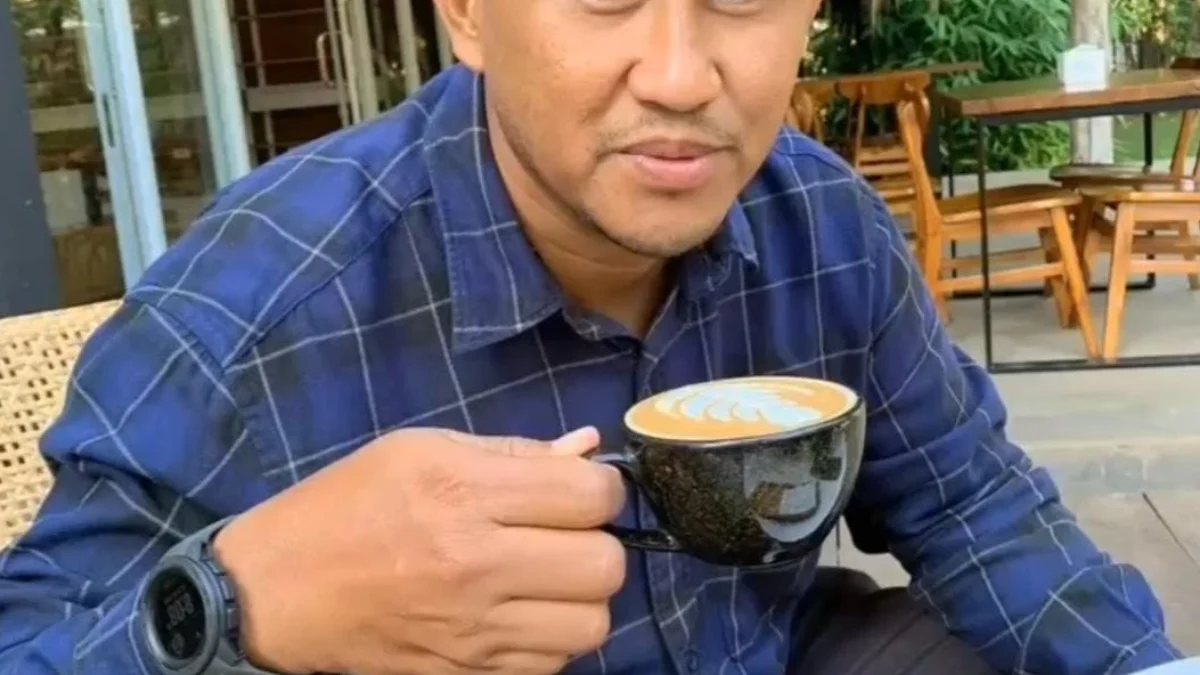 Pejabat dan Media Sosial-Antara Branding Diri, Etika, dan Kepatutan Jurnalis Metro TV, Iwan Gumilar.