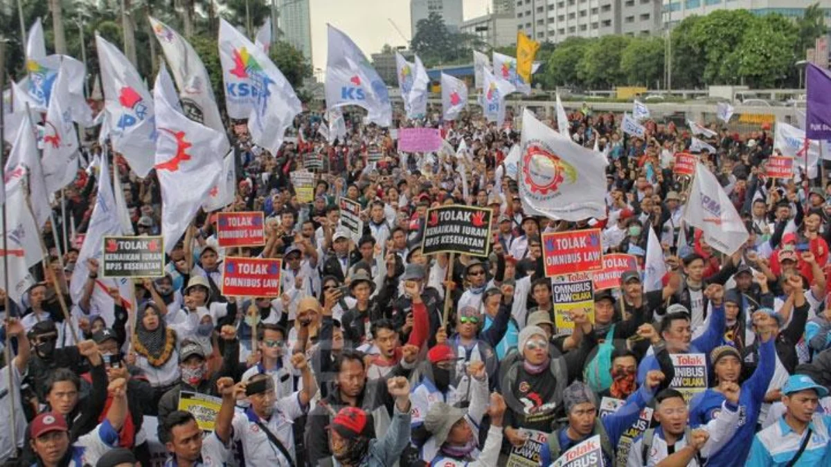 Ilustrasi buruh demo. (ist)