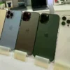Harga Handphone atau HP Android saat ini sudah semakin terjangkau dan akan mengalami turun harga jika keluar produk terbaru.