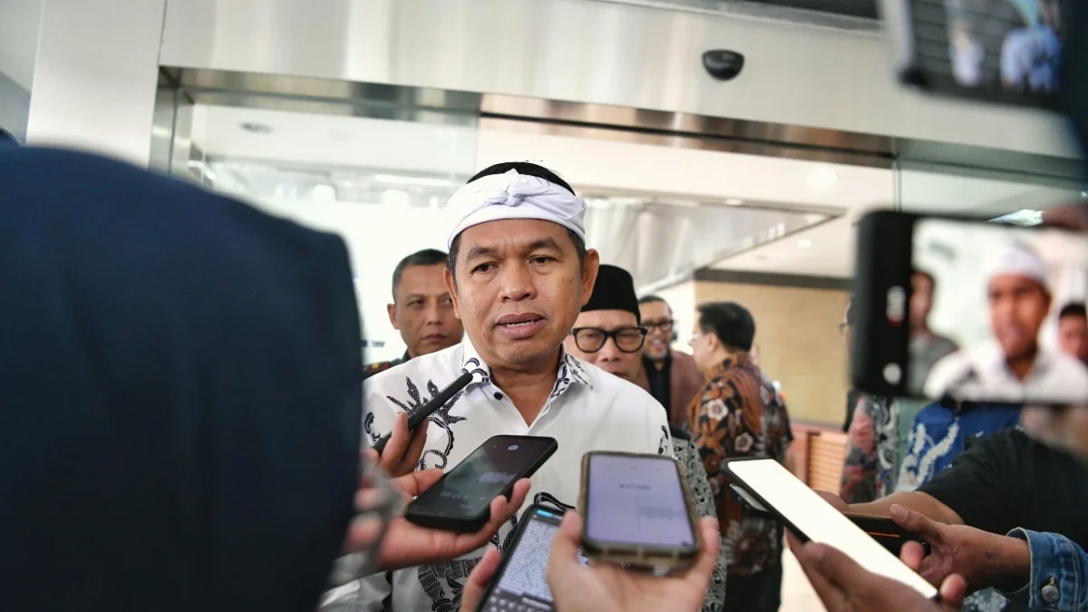 Gaya Kepemimpinan Dedi Mulyadi, Pengamat: Fenomena Ki Sunda Gaya Kepemimpinan Dedi Mulyadi, Pengamat: Fenomena Ki Sunda