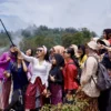 Menyambut Hari Kartini, Antarestar Outdoor Angkat Semangat Kartini Lewat Aksi Positif Opsih dan LessWaste