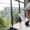 Pembangunan Skybridge di Stasiun Bandung PT KAI disorot Anggota Komisi VI DPR RI Rieke Diah Pitaloka agar ada solusi untuk publik