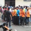Untuk antisipasi aksi premanisme di tempat wisata, Wali Kota Bandung Muhammad Farhan mengaku telah menyiagakan Satgas Anti Premanisme.