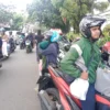 Sejumlah Pemudik yang Beristirahat di Kawasan Alun-Alun Kota Cimahi (Mong)