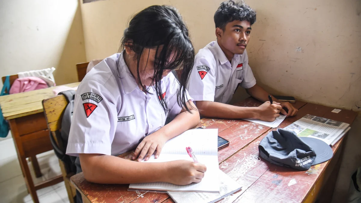 Ilustrasi siswa mengikuti pembelajaran. (DIMAS)