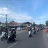 Potret situasi arus balik Lebaran 2025 di Bunderan Cibiru, Kota Bandung, Senin (7/4). (Sadam Husen / JE)