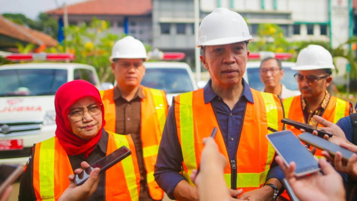 Wali Kota Bogor, Dedie A. Rachim bersama Kepala Dinkes Kota Bogor, Sri Nowo Retno. (Yudha Prananda / Jabar Ekspres)
