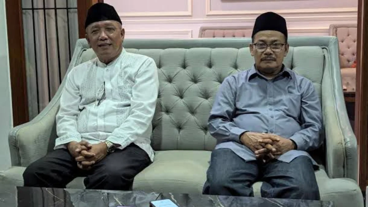Wali Kota Banjar H Sudarsono (kiri) dan Wakil Wali Kota Banjar H Supriana (kanan). Sudarsono memastikan, program Kartu Berdaya sebagai janji kampanyenya akan direalisasikan. (Cecep Herdi/Jabar Ekspres)