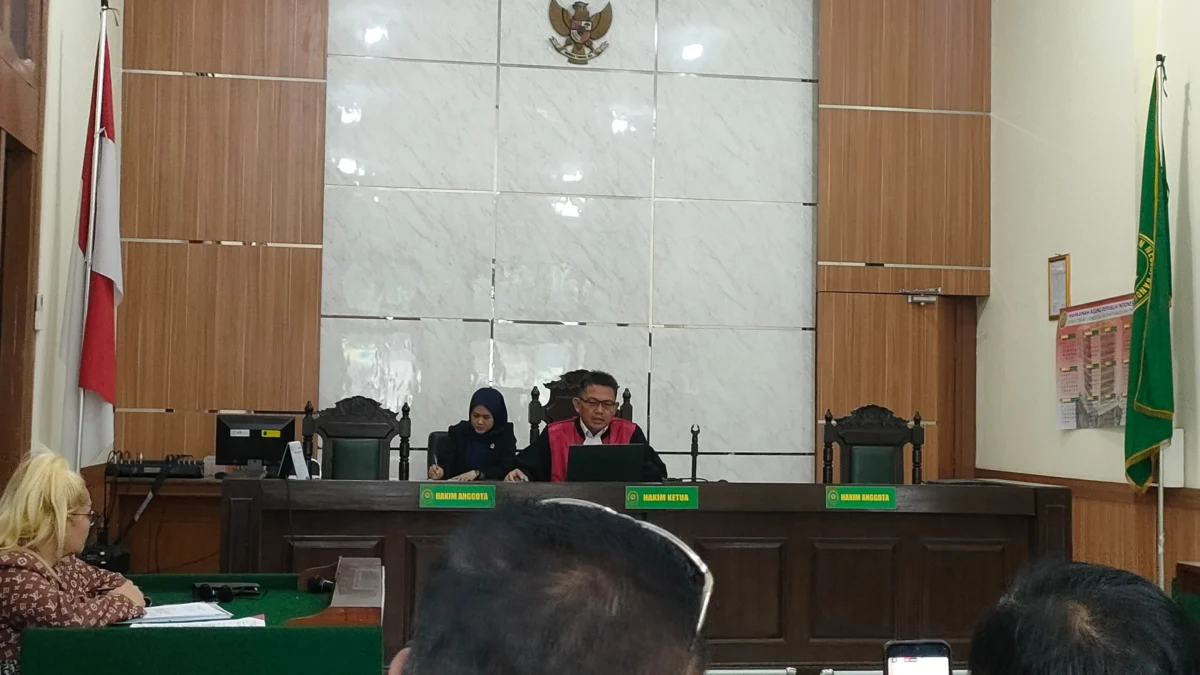 Dok. Suasana sidang praperadilan tersangka kasus pembunuhan ibu dan anak di Subang. Senin (28/4). Foto. Sandi Nugraha / Jabar Ekspres