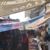 Ilustrasi: Kumuhnya Pasar Parakanmuncang di wilayah Desa Sindangpakuon, Kecamatan Cimanggung, Kabupaten Sumedang kian memprihatinkan dengan adanya dugaan jual-beli lapak pedagang. (Yanuar Baswata/Jabar Ekspres)
