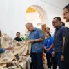 Pj. Sekretaris Daerah Provinsi Sumatera Utara M. A. Effendy Pohan, M.Si saat memberikan sambutan pada acara GoZero% Goes to Medan “​​Roaring for Change, Bergerak Bersama, Membawa Perubahan untuk Bumi” yang diselenggarakan di Pos Bloc Medan, pada Sabtu (26/4).