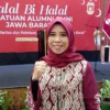Anggota DPRD Jawa Barat Ineu Purwadewi Sundari saat menghadiri Halalbihalal PA GMNI Jabar di Hotel Preanger Jalan Asia Afrika Kota Bandung, Minggu (27/4).