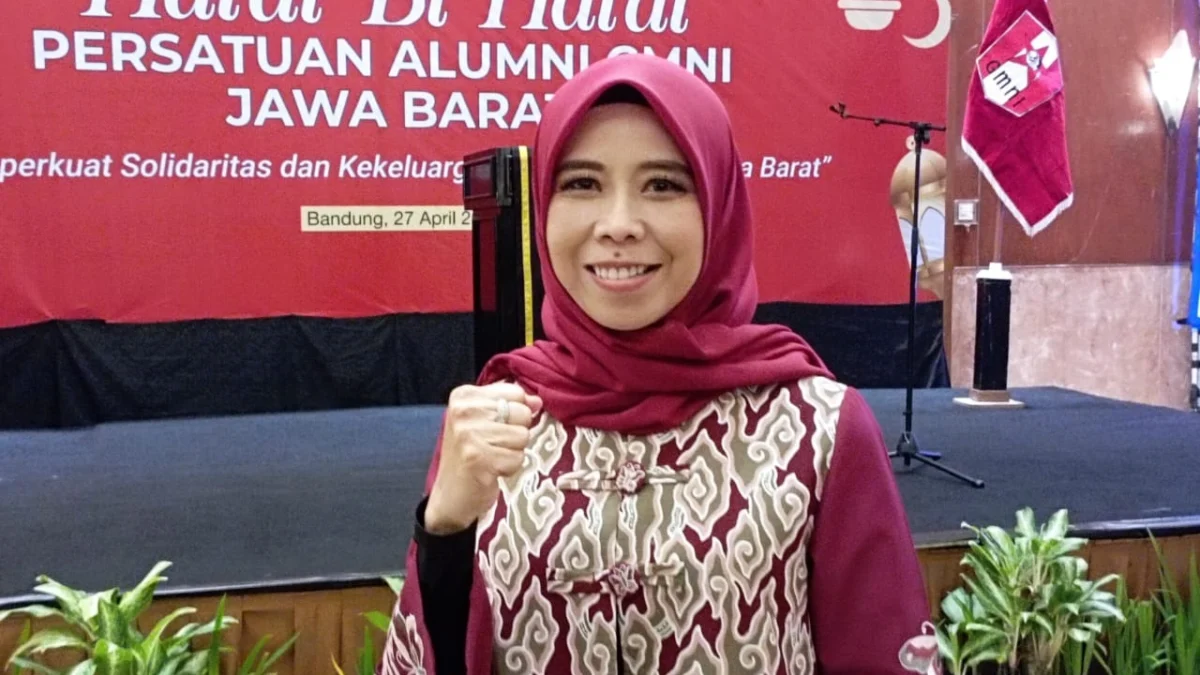 Anggota DPRD Jawa Barat Ineu Purwadewi Sundari saat menghadiri Halalbihalal PA GMNI Jabar di Hotel Preanger Jalan Asia Afrika Kota Bandung, Minggu (27/4).