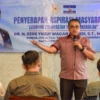 Anggota MPR RI Dede Yusuf Macan Effendi saat menyambangi Kecamatan Cangkuang untuk menyerap aspirasi warga. (Jabar Ekspres)