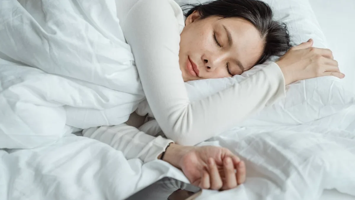 6 Rutinitas Sore Hari yang Bisa Membantu Tidur Lebih Nyenyak