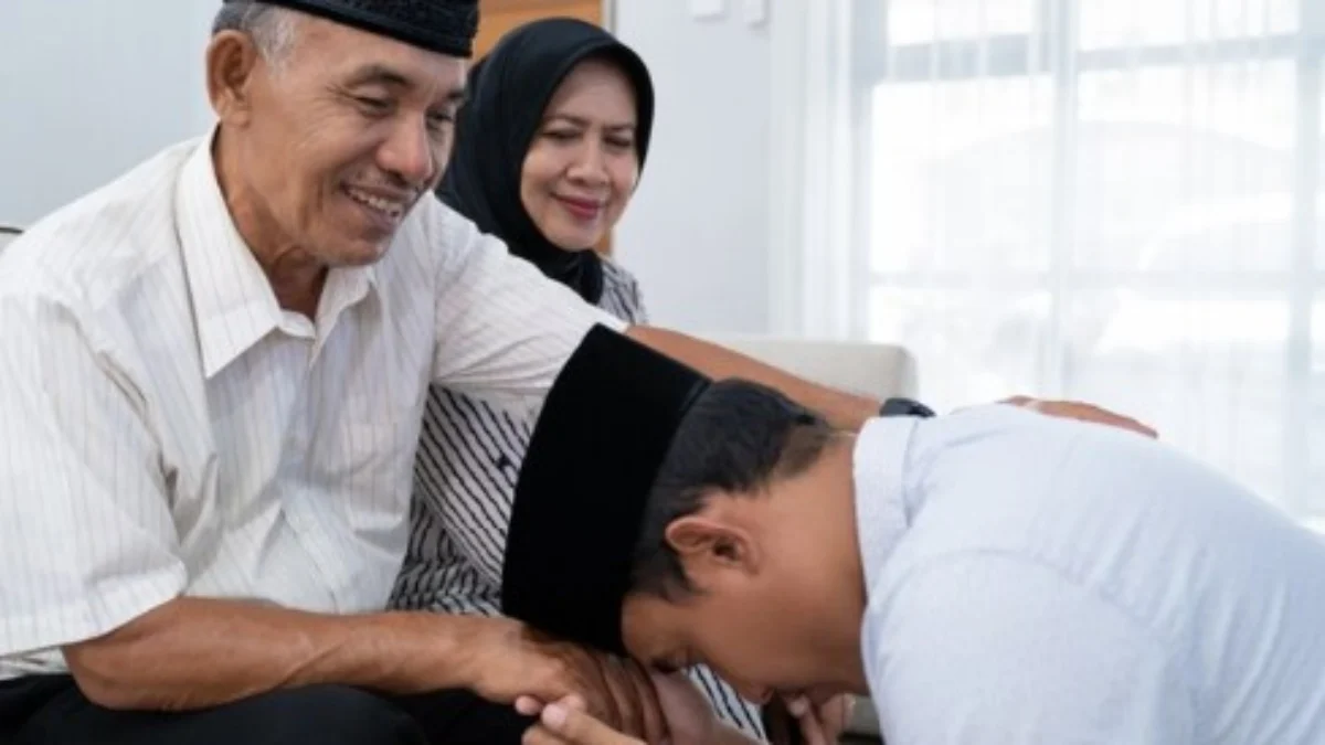 ILUSTRASI berbakti pada orang tua.