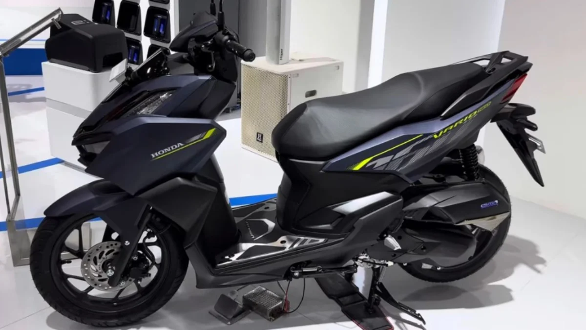 Tampilan New Honda Vario 160 CBS 2025 yang disebut keren dan Elegan. (yt Zoel Prasetyo)