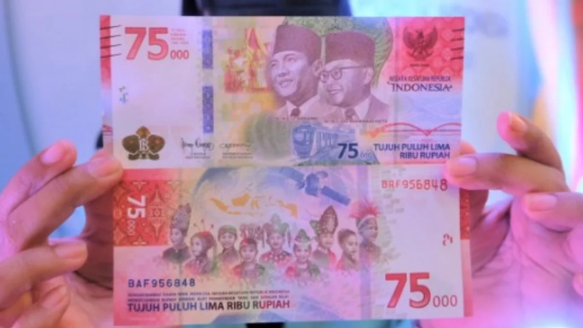 Uang 75 ribu yang kini langka.