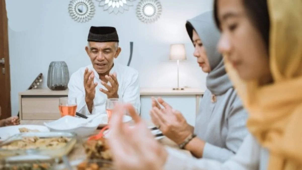 Kapan Mulai Puasa Dzulhijah 2025? Cek Jadwal Lengkapnya ILUSTRASI menjalankan puasa Dzulhijjah. (freepik)